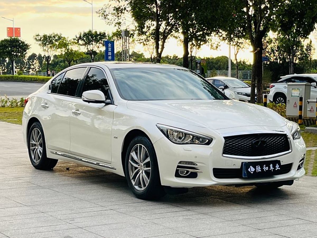 英菲尼迪 Q50L  2015款 2.0T 悅享版圖片