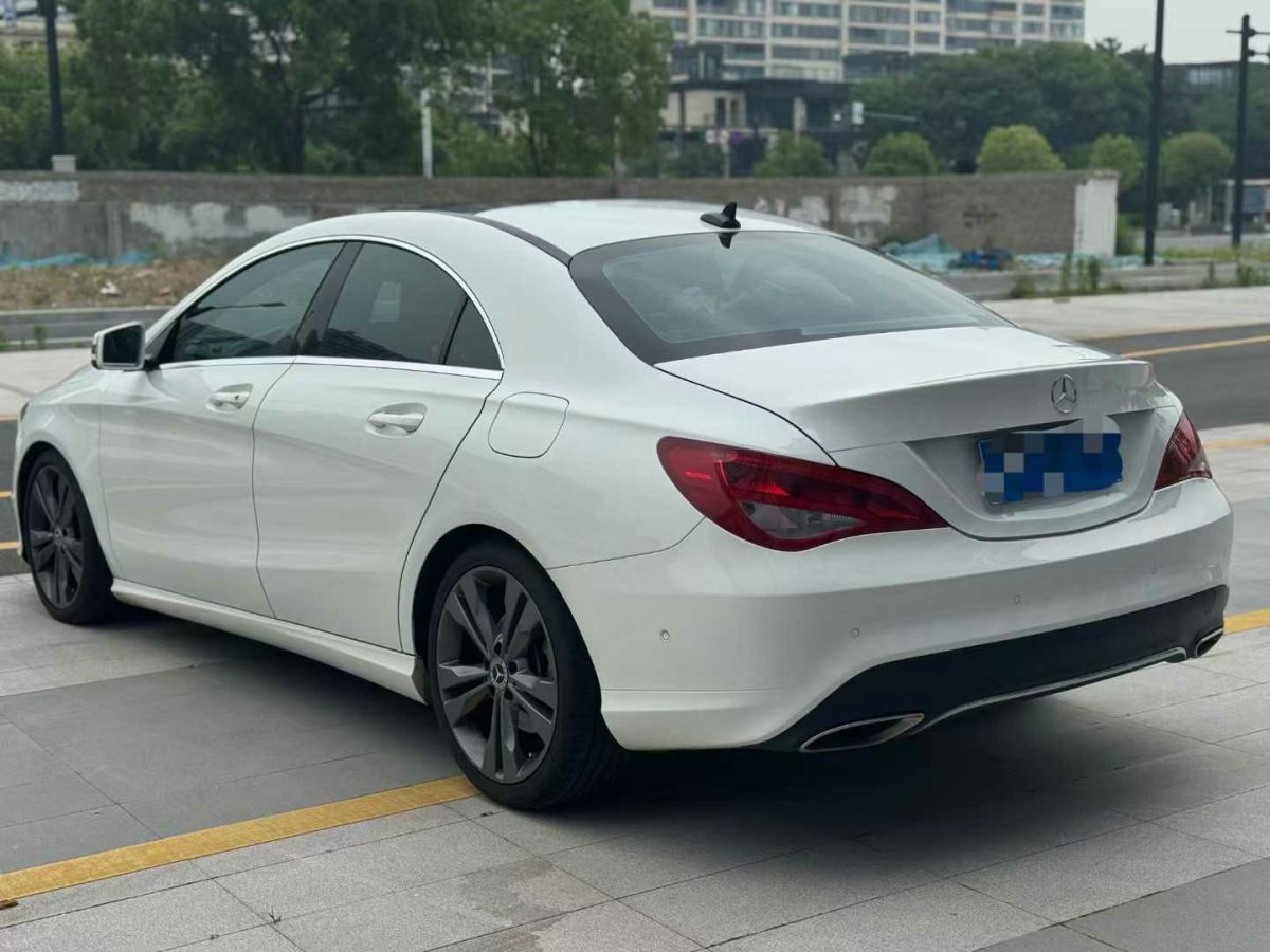 奔馳 奔馳CLA級  2018款 CLA 180圖片