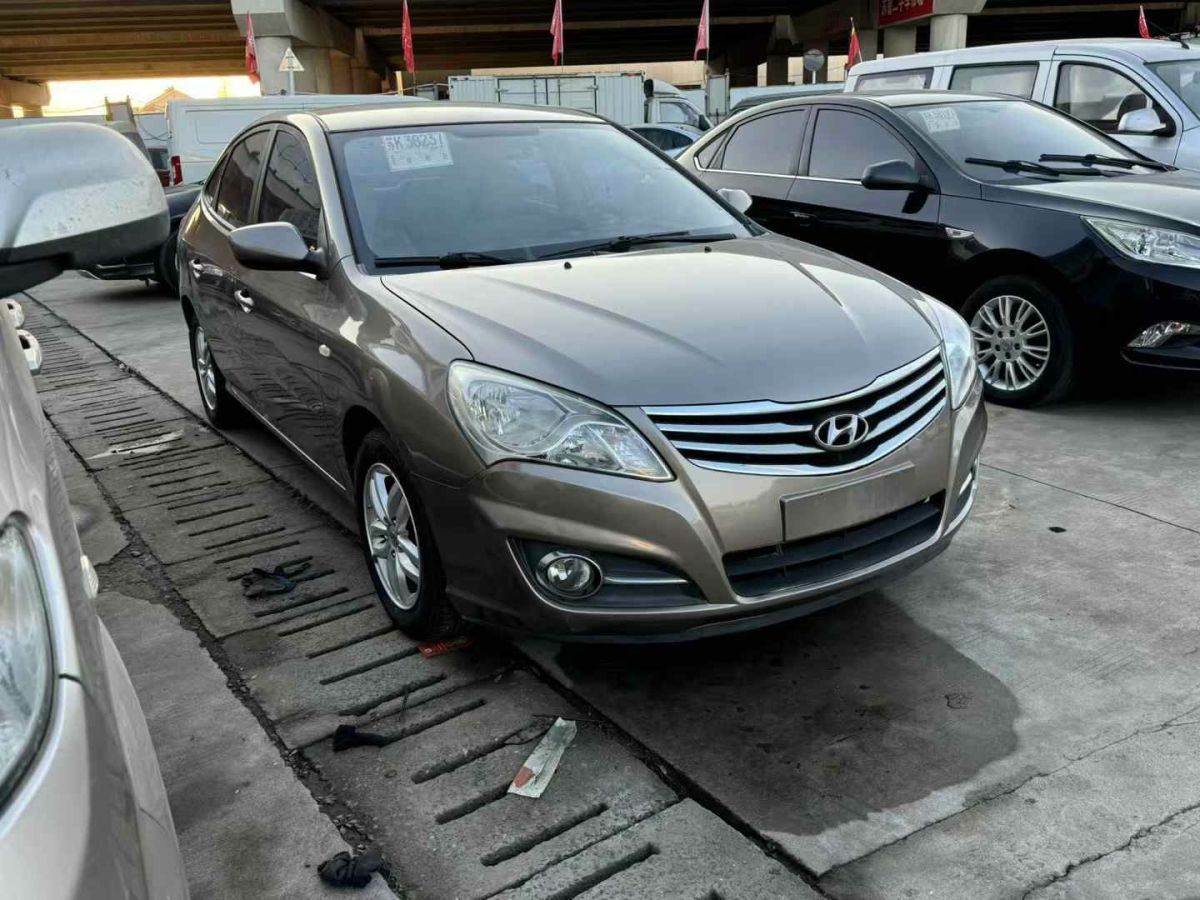 現(xiàn)代 朗動  2013款 1.6L 自動領(lǐng)先型圖片