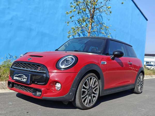 MINI MINI  2019款 2.0T COOPER S 经典派