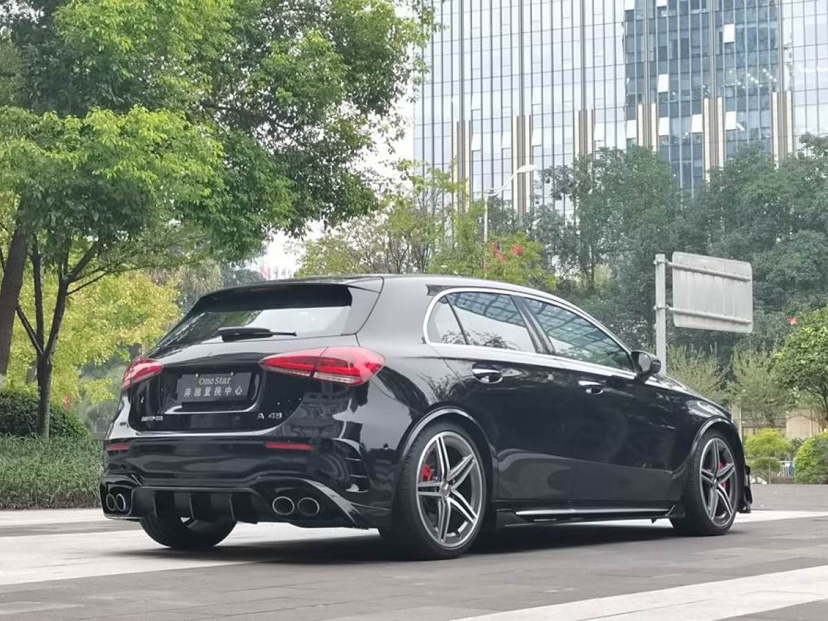 奔馳 奔馳A級AMG  2022款 AMG A 45 4MATIC+圖片