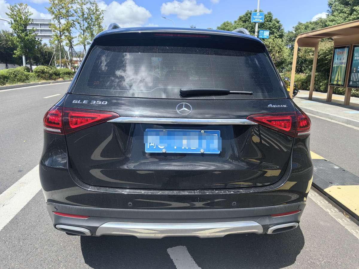 奔馳 奔馳GLE  2022款 GLE 350 4MATIC 時(shí)尚型圖片