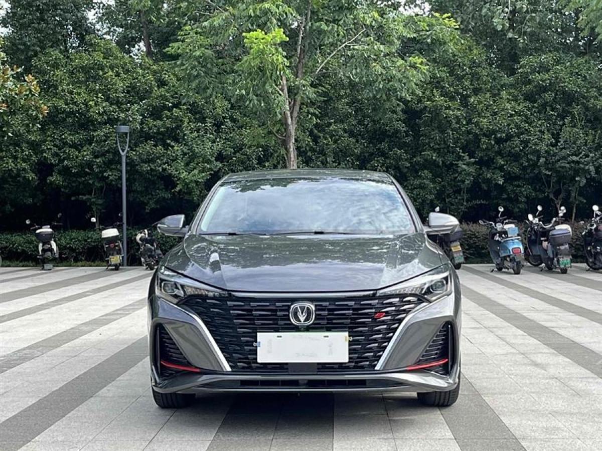 長(zhǎng)安 逸動(dòng)  2021款 PLUS 藍(lán)鯨NE 1.4T GDI DCT尊貴型圖片