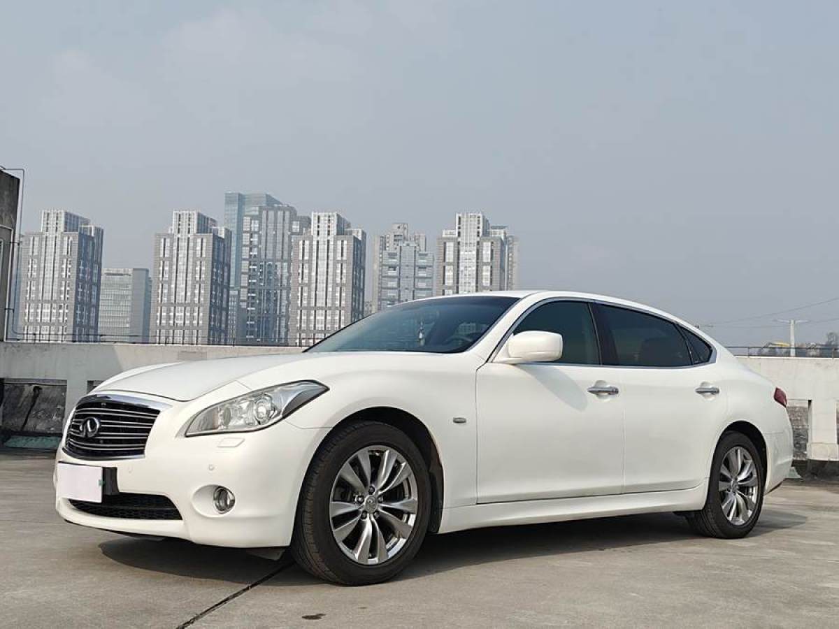 英菲尼迪 Q70  2013款 Q70L 2.5L 雅致版圖片