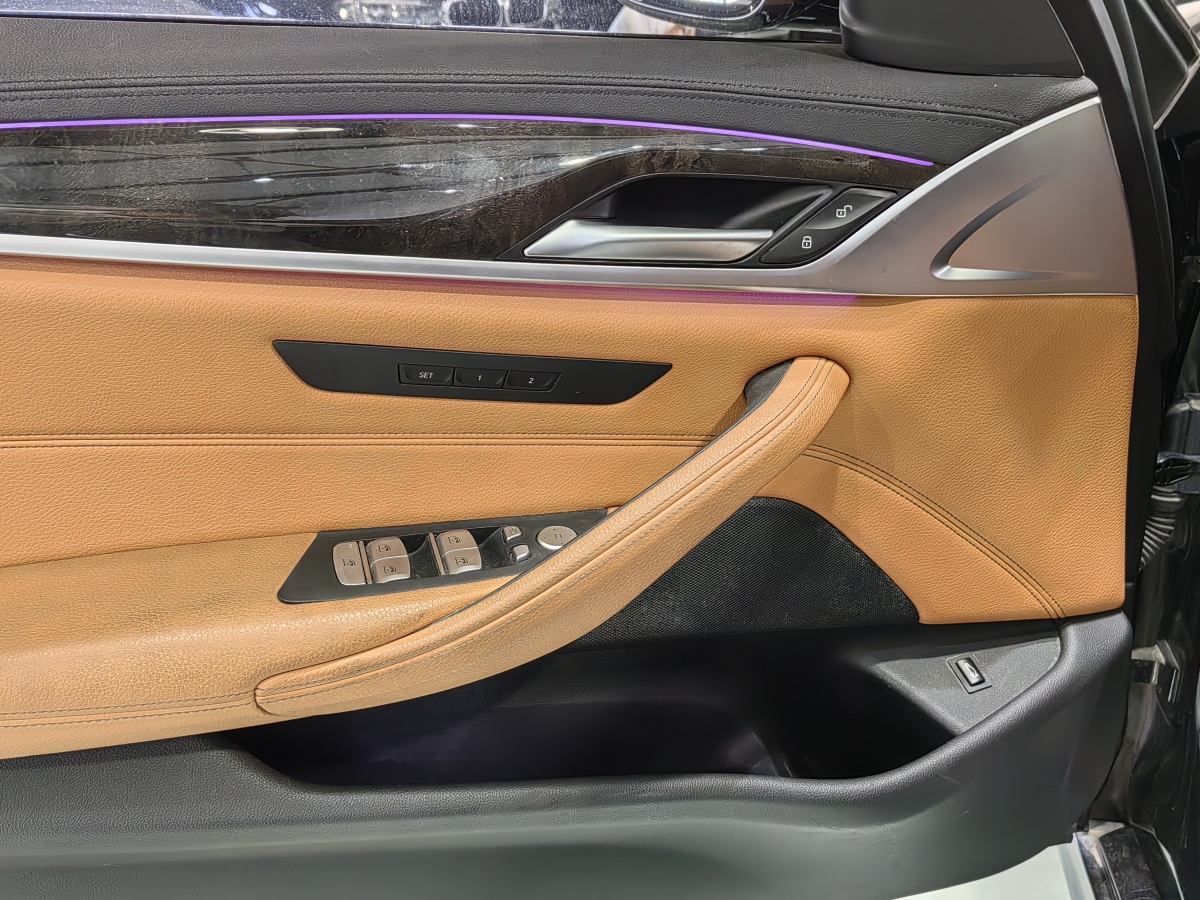 宝马 宝马5系  2018款 改款 530Li xDrive M运动套装图片