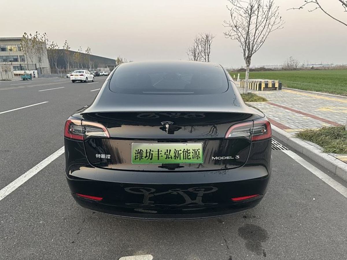 特斯拉 Model Y  2022款 改款 后輪驅(qū)動版圖片