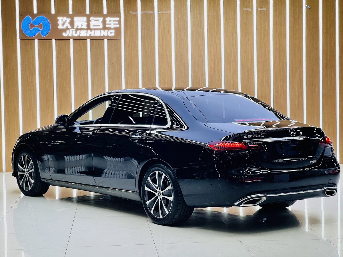 奔馳 奔馳E級新能源  2022款 改款二 E 350 e L 插電式混合動力轎車圖片
