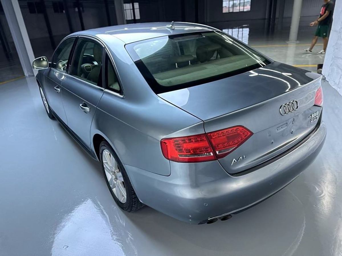 奧迪 奧迪A4L  2011款 2.0 TFSI 豪華型圖片