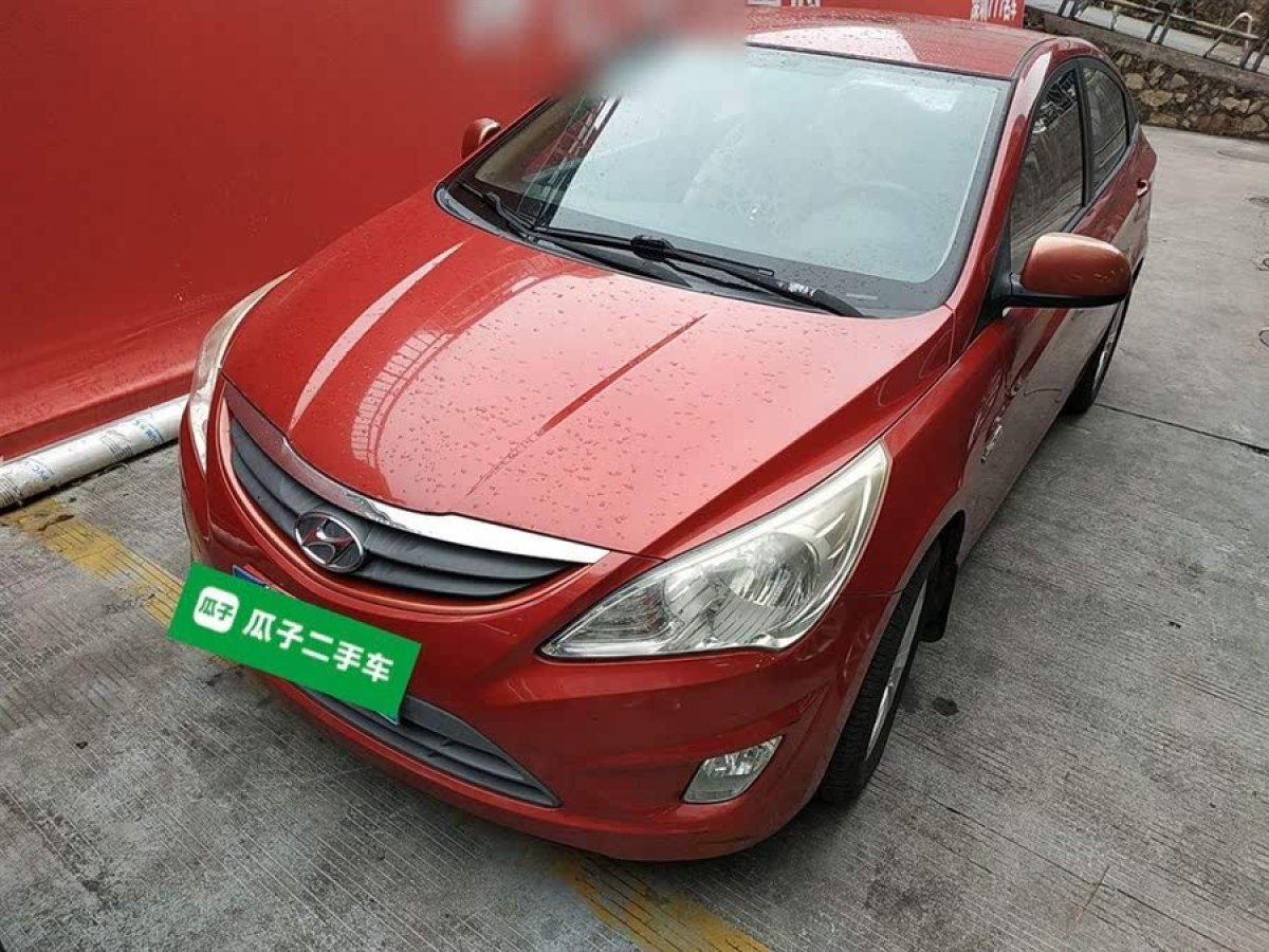 現(xiàn)代 瑞納  2010款 三廂 1.4L 自動舒適型GS圖片