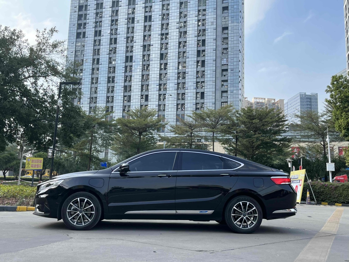 吉利 博瑞GE新能源  2022款 1.5T PHEV 里程升級(jí)版尊貴型圖片