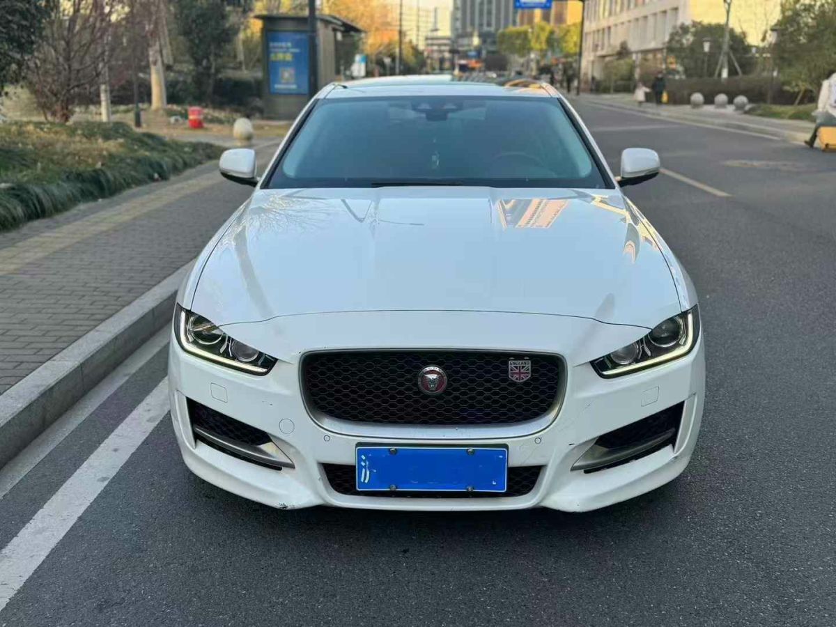 捷豹 XE  2017款 2.0T 200PS R-Sport圖片