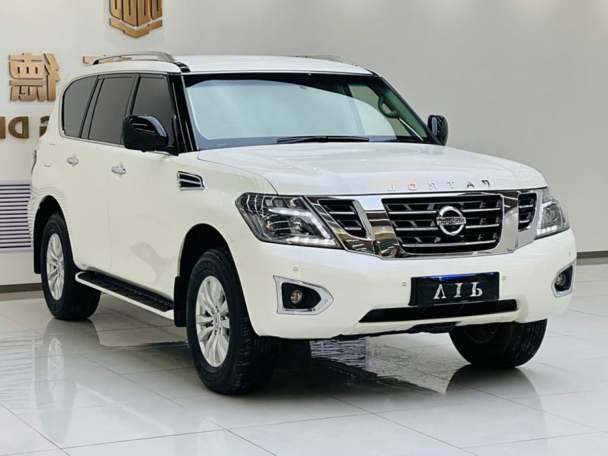 日產(chǎn) 途樂  2018款 4.0L 領(lǐng)英型圖片