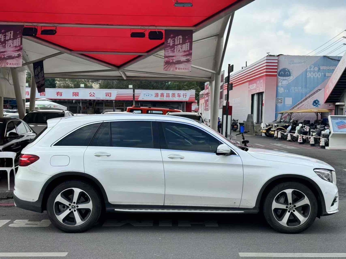 奔馳 奔馳GLC  2018款 改款 GLC 260 4MATIC 豪華型圖片