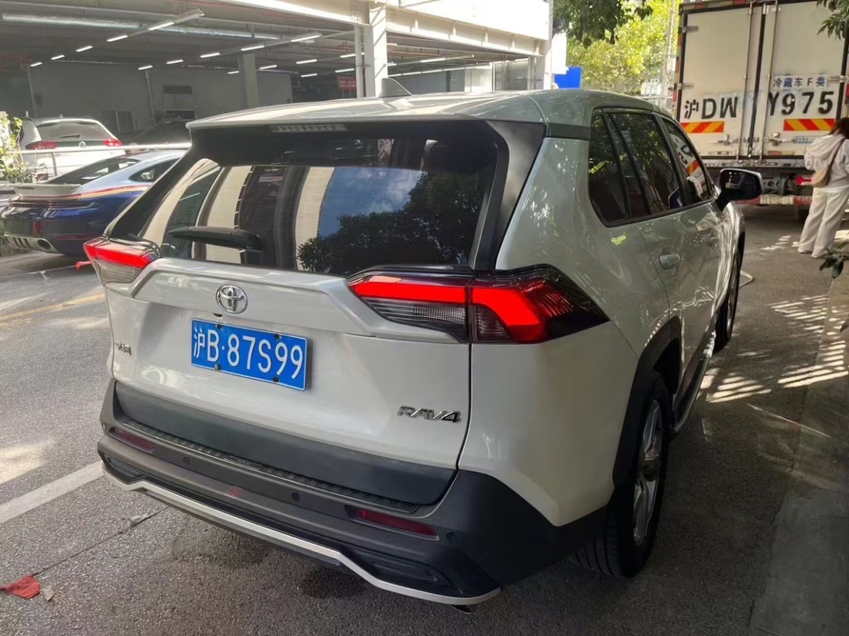 豐田 RAV4榮放  2020款 2.0L CVT兩驅風尚版圖片