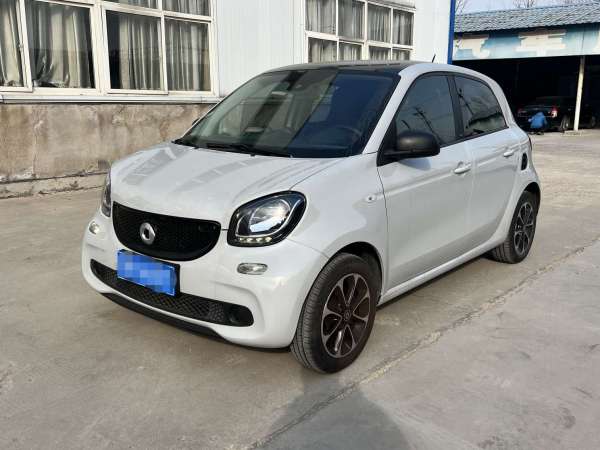 smart forfour  2016款 1.0L 52千瓦激情版