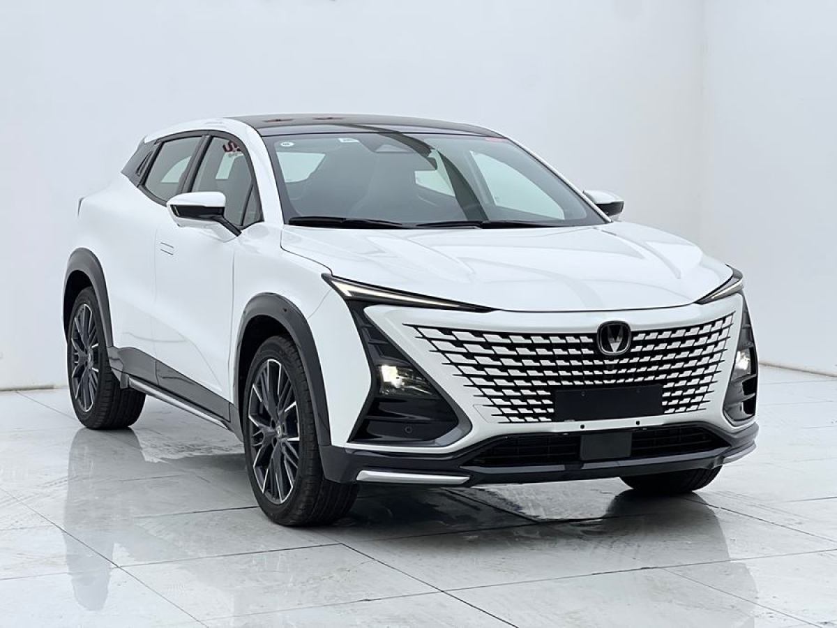 長(zhǎng)安 UNI-T  2023款 第二代 1.5T 尊享型圖片