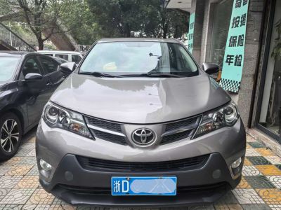 2015年1月 豐田 RAV4榮放 2.0L CVT兩驅(qū)都市版圖片