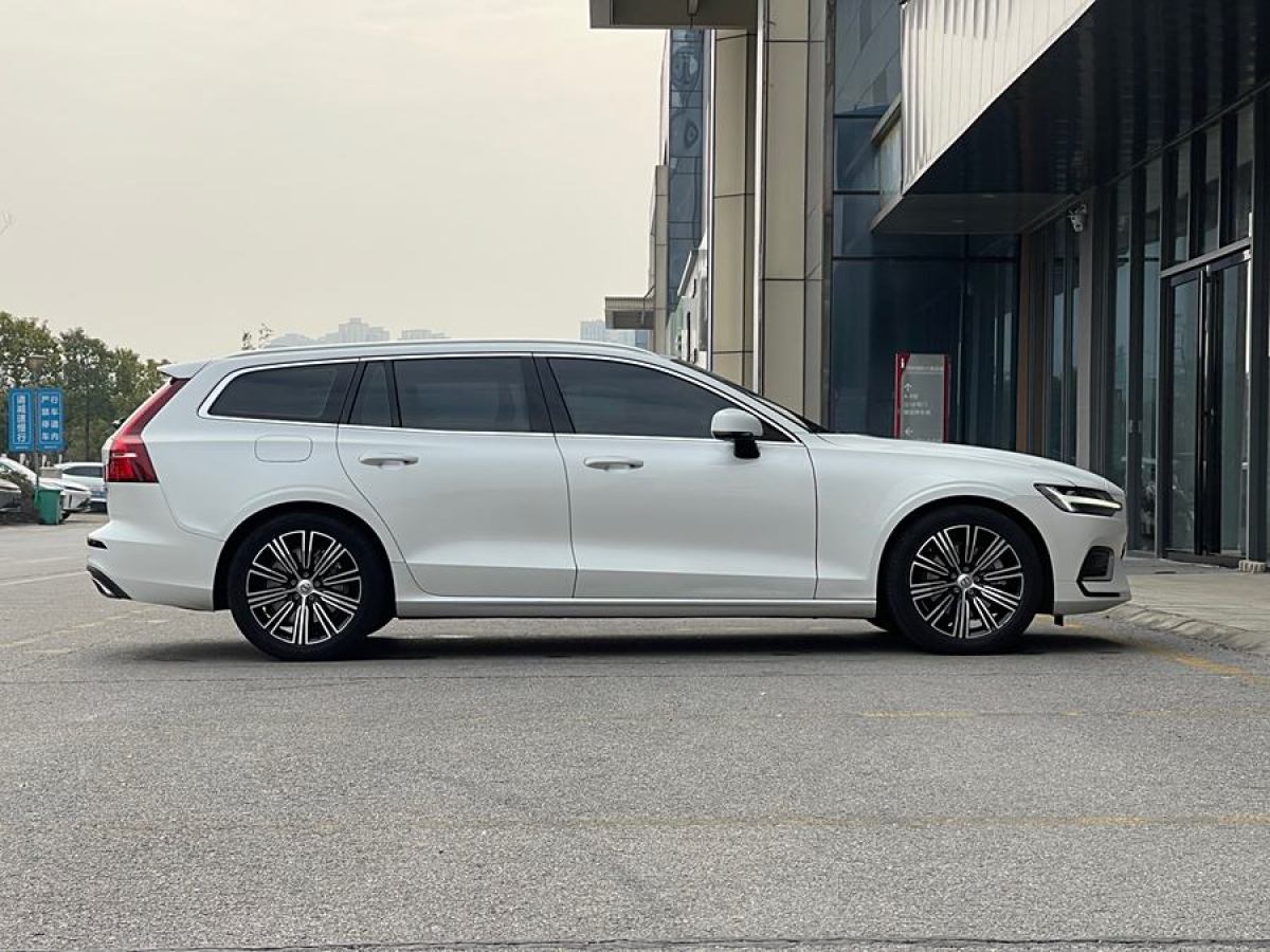 沃爾沃 V60  2020款 T5 智遠(yuǎn)豪華版圖片