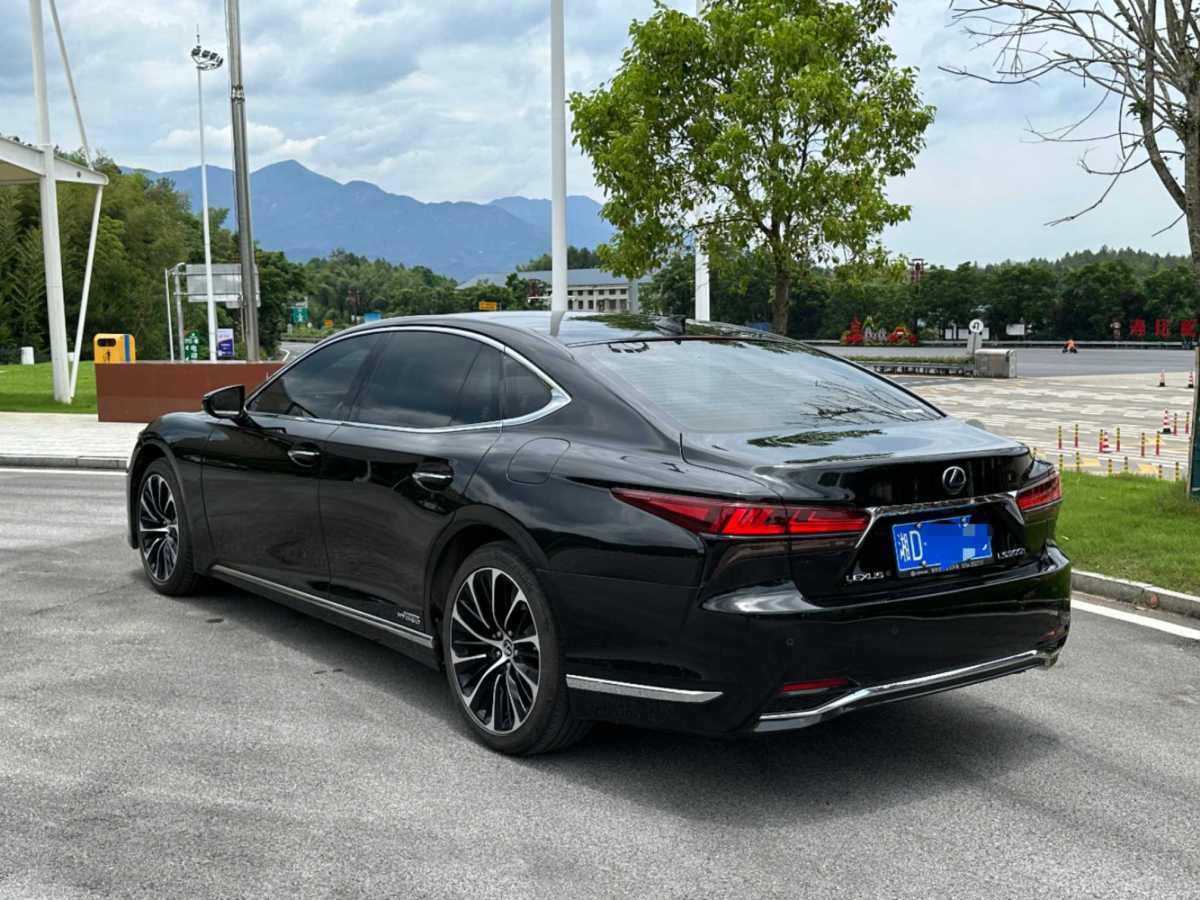 2021年9月雷克薩斯 LS  2021款 500h 行政版