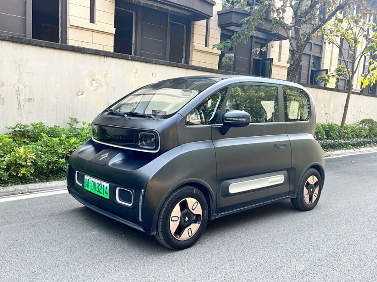 寶駿 寶駿KiWi EV  2022款 藝術(shù)家輕享版 三元鋰圖片