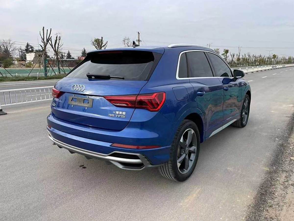 奧迪 奧迪Q3  2021款 35 TFSI 時(shí)尚動(dòng)感型圖片