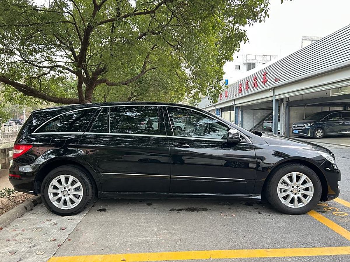 奔馳 奔馳R級(jí)  2014款 R 320 4MATIC 商務(wù)型圖片