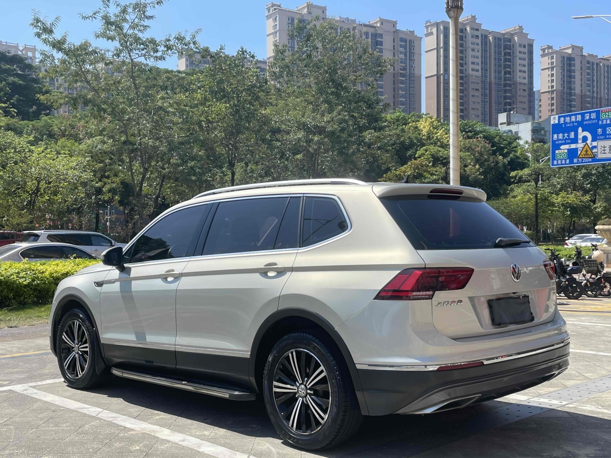 大眾 途觀L  2017款 380TSI 自動四驅(qū)豪華版圖片