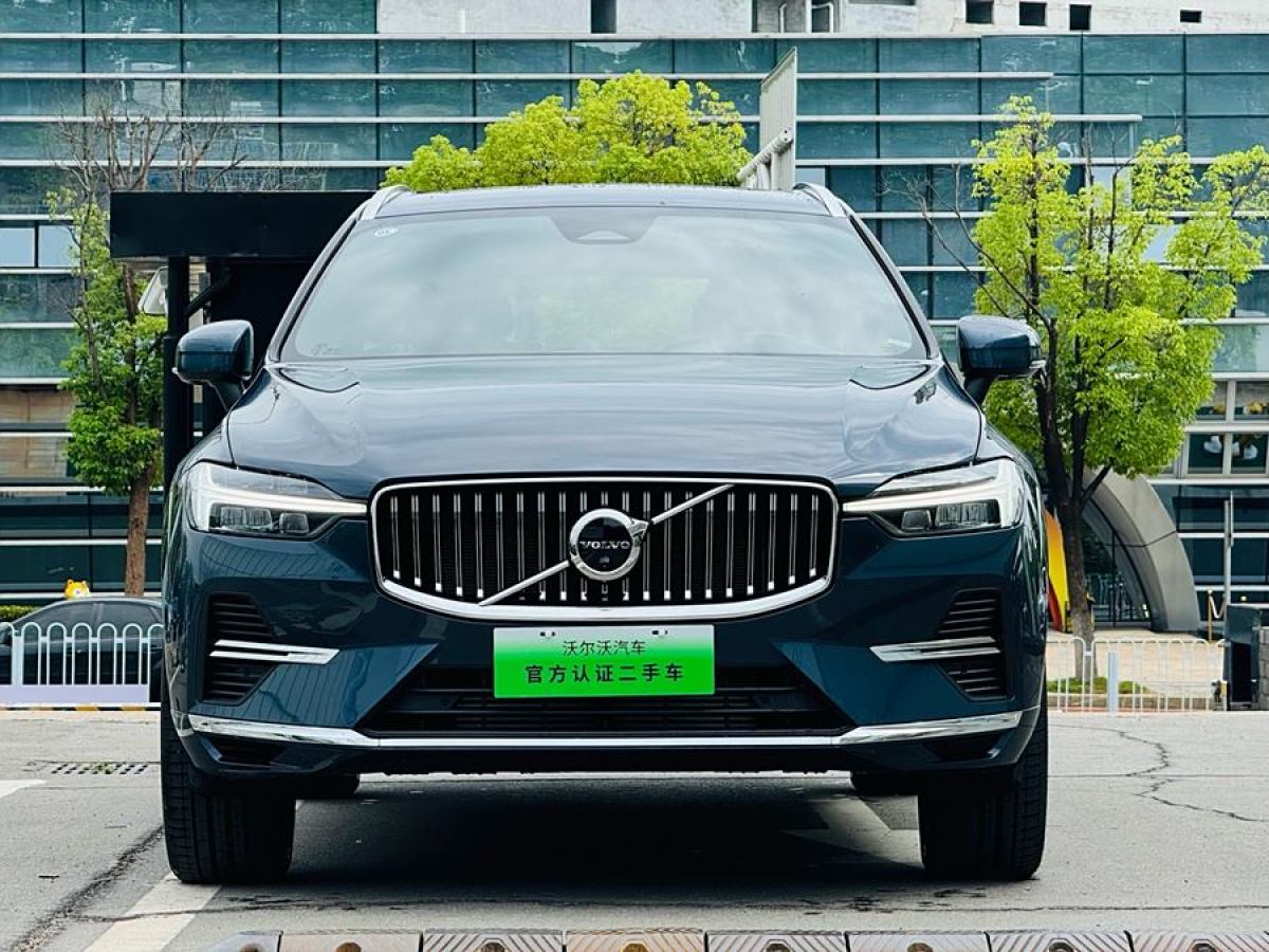 沃爾沃 XC60新能源  2024款 T8 插電混動(dòng) 長(zhǎng)續(xù)航四驅(qū)智雅豪華版圖片