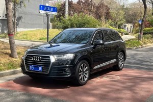 奧迪Q7 奧迪 45 TFSI S line尊貴型