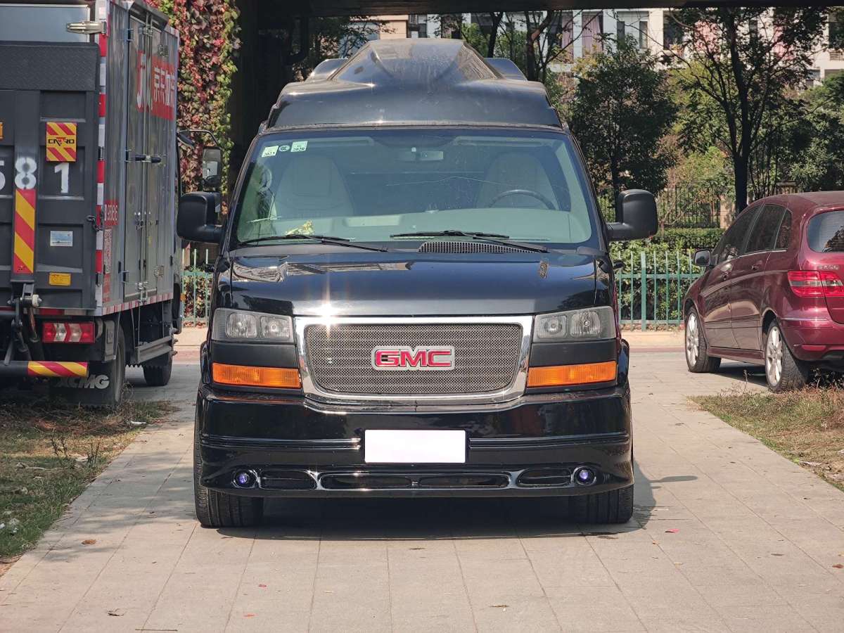 GMC SAVANA  2012款 6.0L 總裁級(jí)隱私屏版圖片