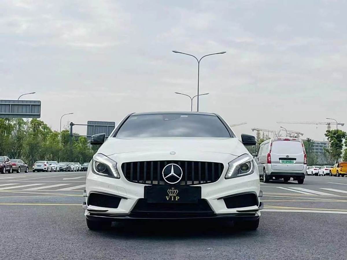 奔馳 奔馳A級(jí)AMG  2014款 AMG A 45 4MATIC圖片