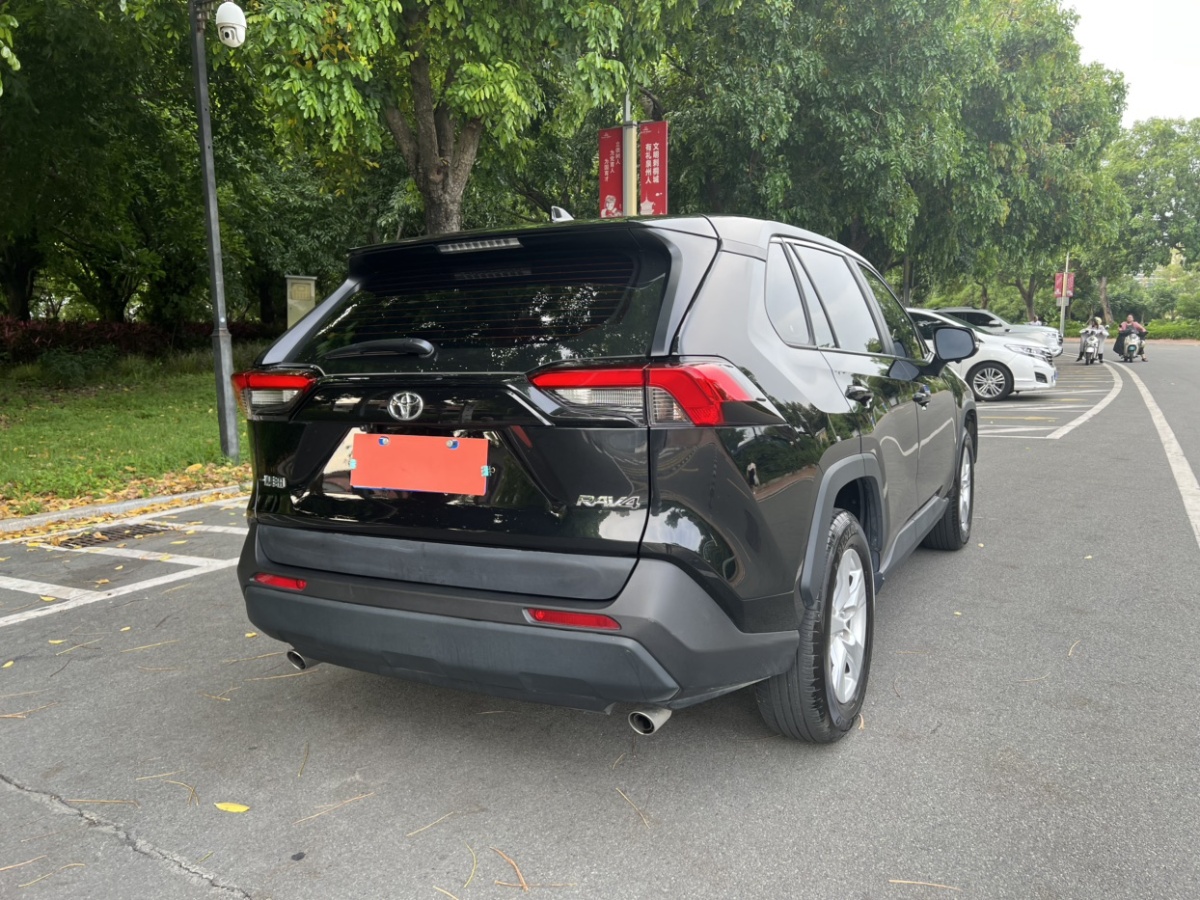 豐田 RAV4榮放  2023款 2.0L CVT兩驅(qū)都市版圖片