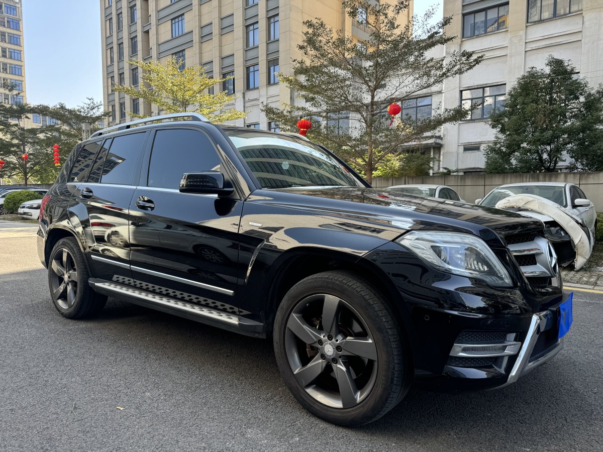 奔馳 奔馳GLK級  2015款 GLK 260 4MATIC 時(shí)尚型 極致版圖片