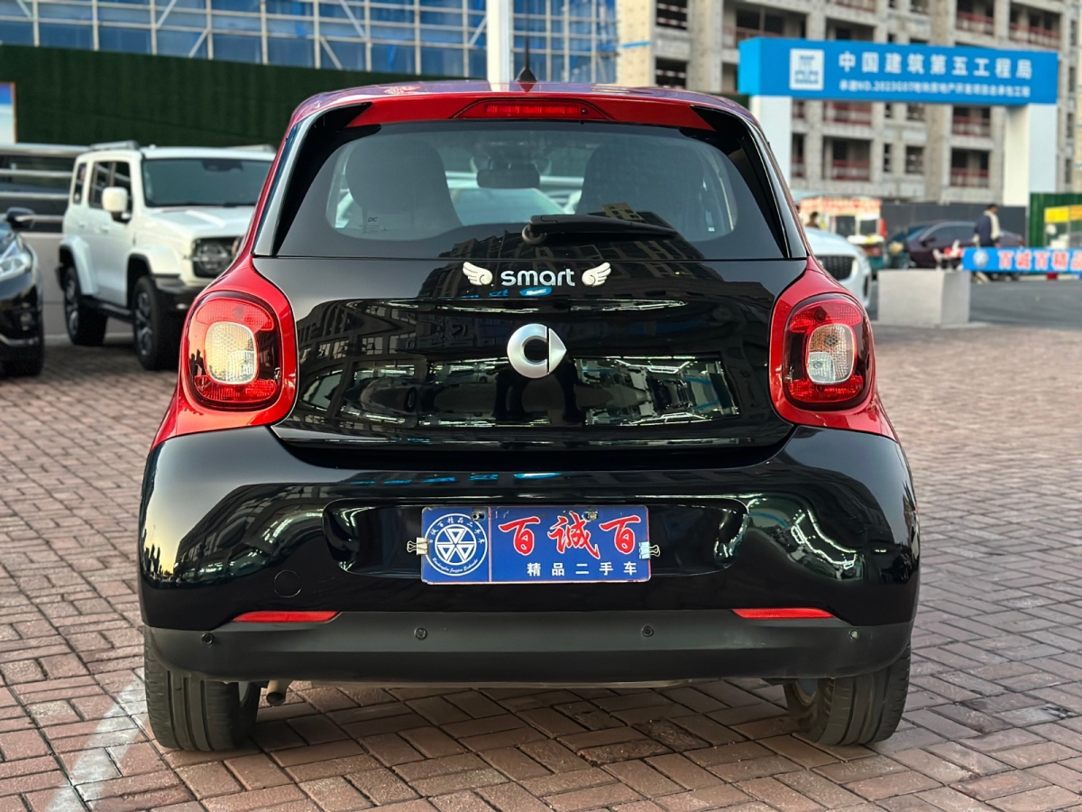 smart forfour  2018款 1.0L 52千瓦靈動版圖片