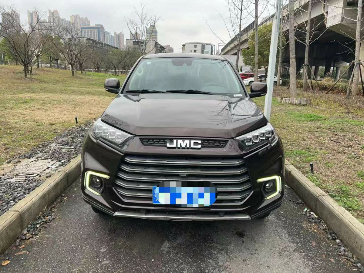 江鈴 域虎9  2020款 2.0T手動柴油四驅(qū)尊享型圖片