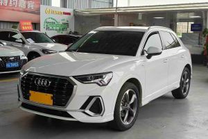 奥迪Q3 奥迪  35 TFSI 时尚动感型