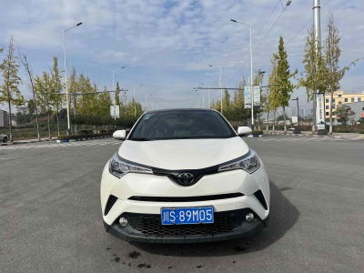 2019年5月 豐田 C-HR 2.0L 領(lǐng)先天窗版 國V圖片