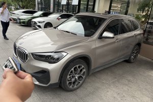 寶馬X1 寶馬 sDrive25Li 領(lǐng)先型