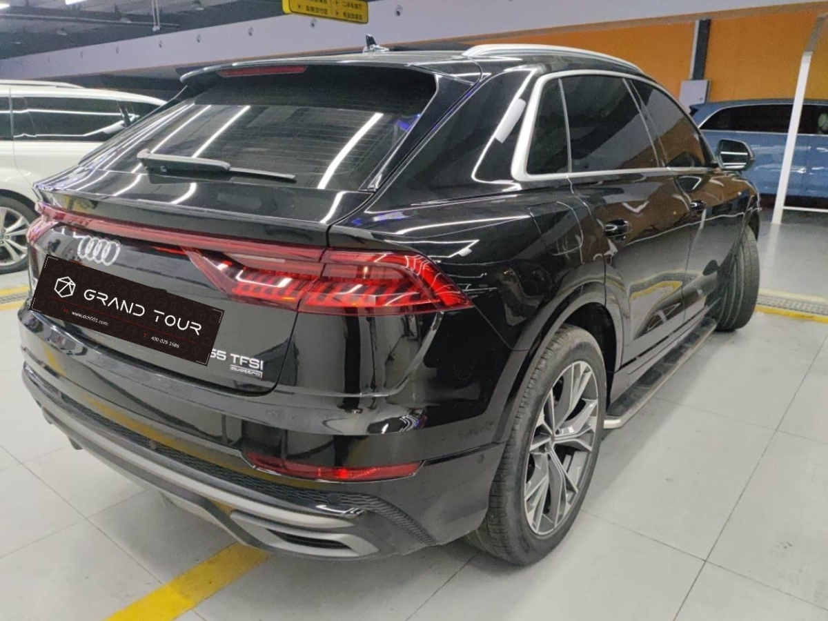 奥迪 奥迪Q8  2022款 55 TFSI 豪华动感型图片