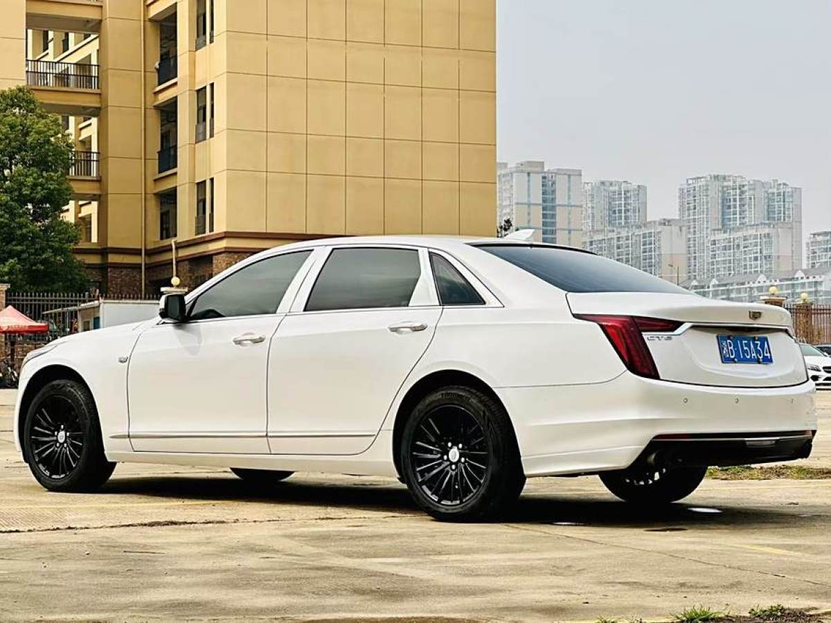 凱迪拉克 CT6  2019款 28T 時(shí)尚型圖片