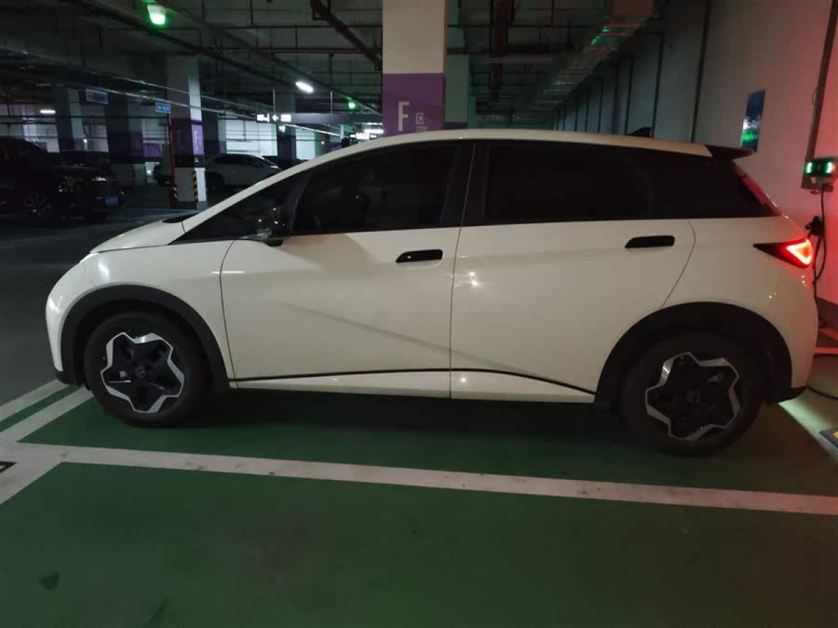 比亞迪 海豚  2021款 405km 時(shí)尚版圖片