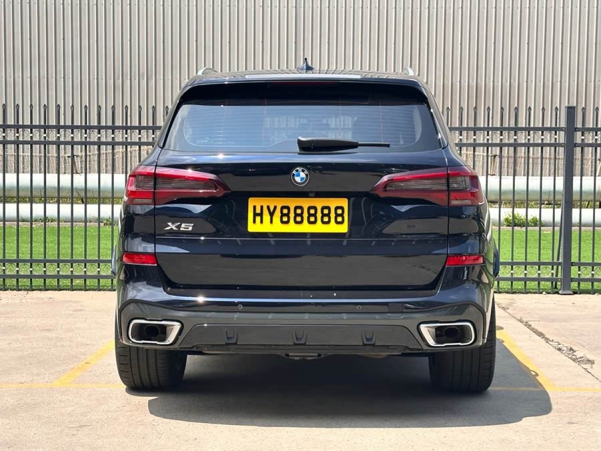 寶馬 寶馬X5  2022款 改款 xDrive 30Li 尊享型M運動套裝圖片