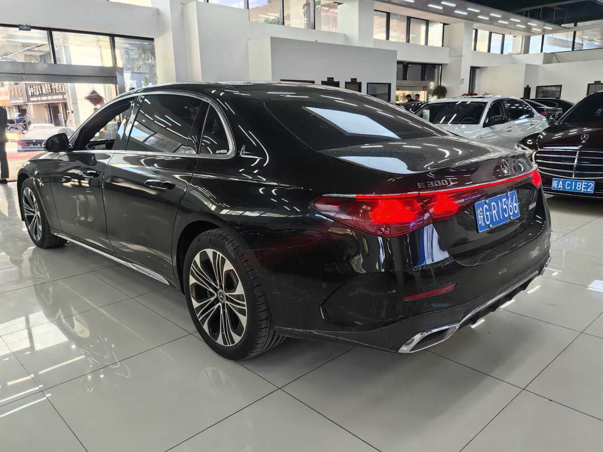 奔馳 奔馳E級(jí)  2024款 改款 E 300 L 時(shí)尚運(yùn)動(dòng)型圖片