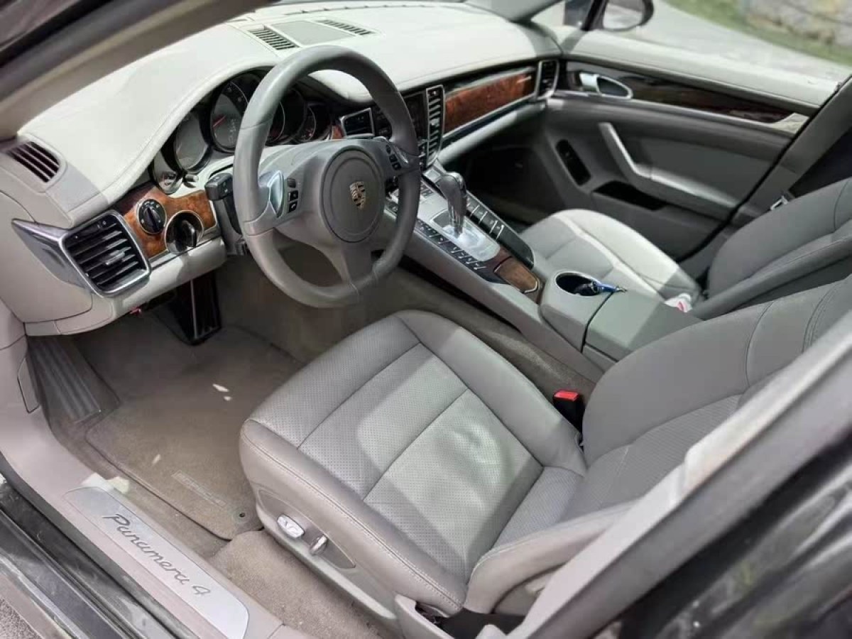 保時(shí)捷 Panamera  2010款 Panamera 4 3.6L圖片