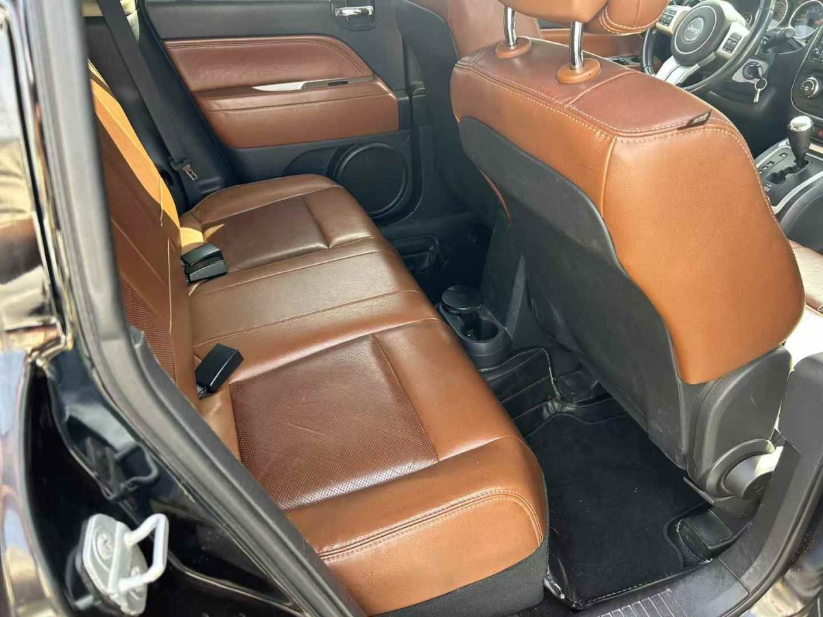 Jeep 指南者  2014款 2.0L 兩驅(qū)豪華版圖片