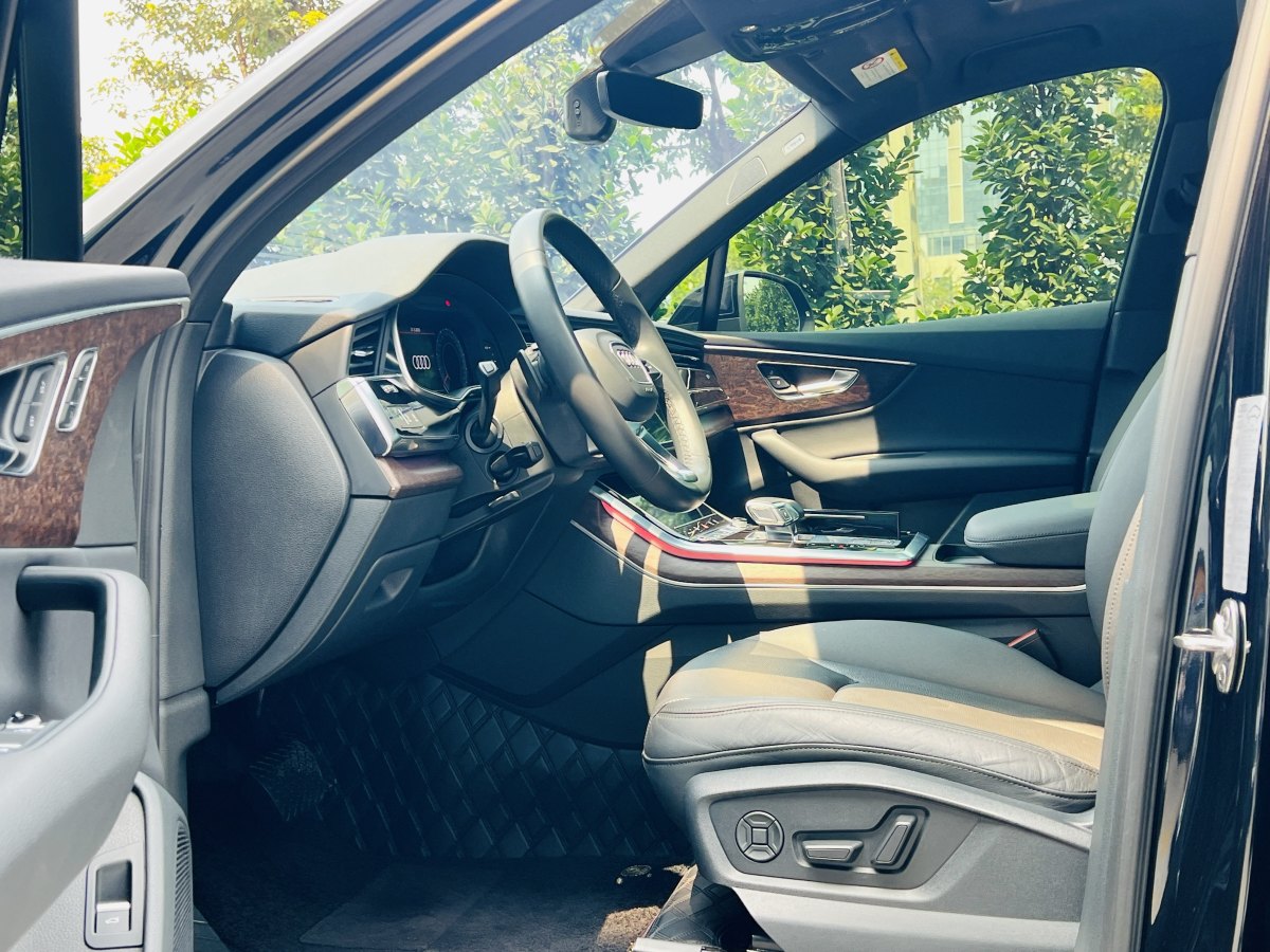 奧迪 奧迪Q7  2023款 55 TFSI quattro S line運動型圖片