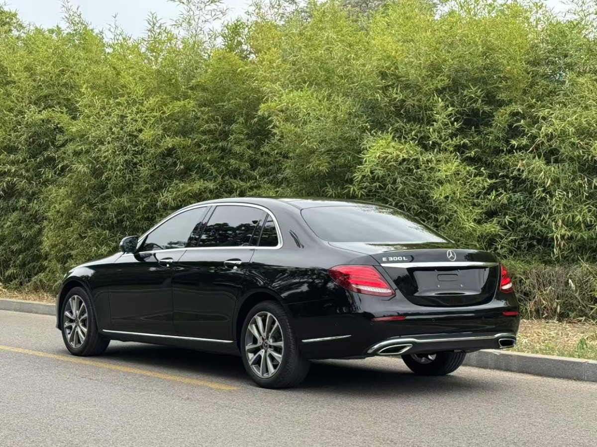 奔馳 奔馳E級  2018款 E 300 L 豪華型圖片