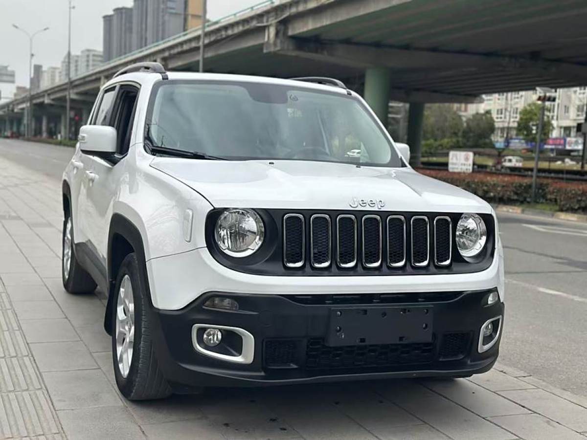 2017年8月Jeep 自由俠  2017款 180T 自動(dòng)高能版