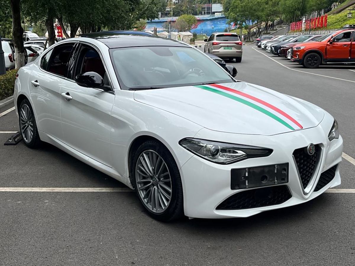 阿爾法·羅密歐 Giulia  2017款 2.0T 280HP 豪華版圖片