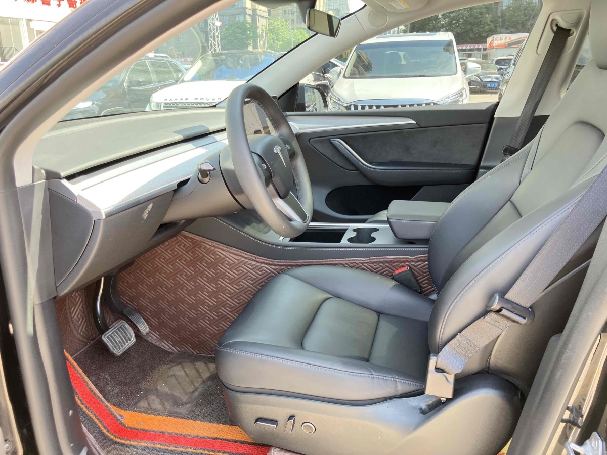 特斯拉 Model Y  2024款 后輪驅(qū)動版圖片
